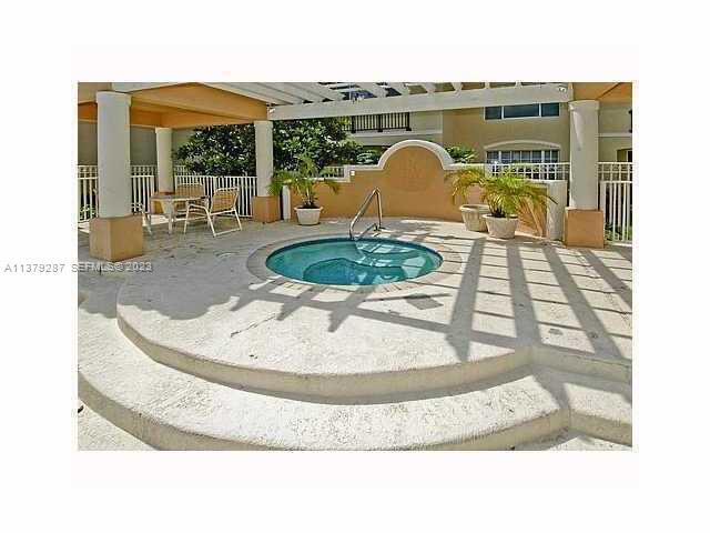781 SW 148th Avenue 1511