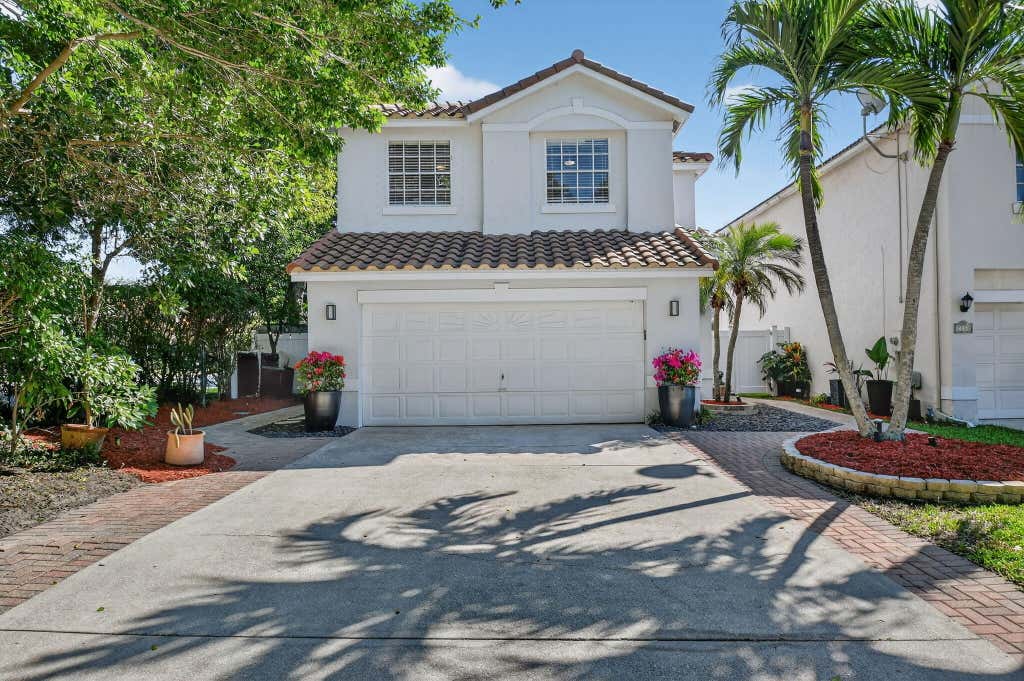 Photo of 7132 Craw Key Way, Lake Worth, FL 33467 (MLS # R11157801)