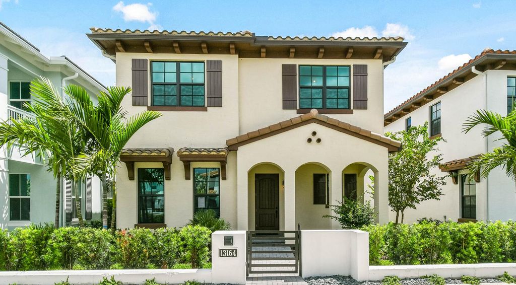 Photo of 13164 Alton Road, Palm Beach Gardens, FL 33418 (MLS # R10988312)