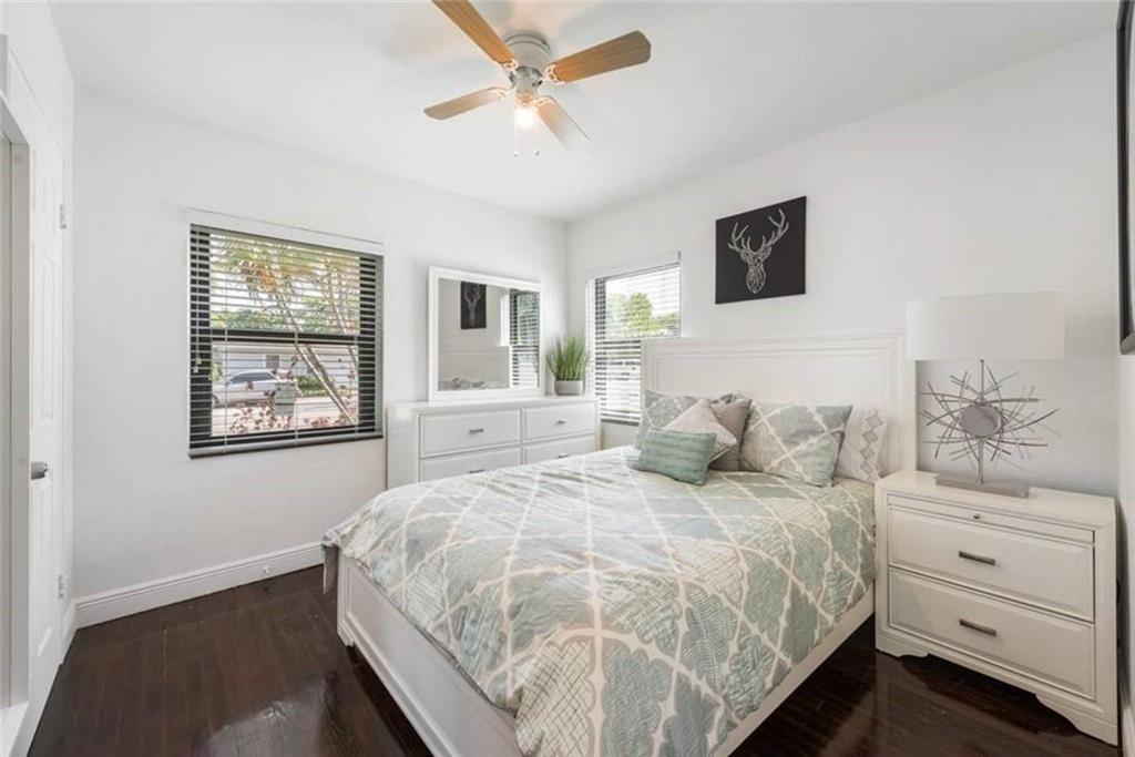 GATEWAY PARK - Residential Lease