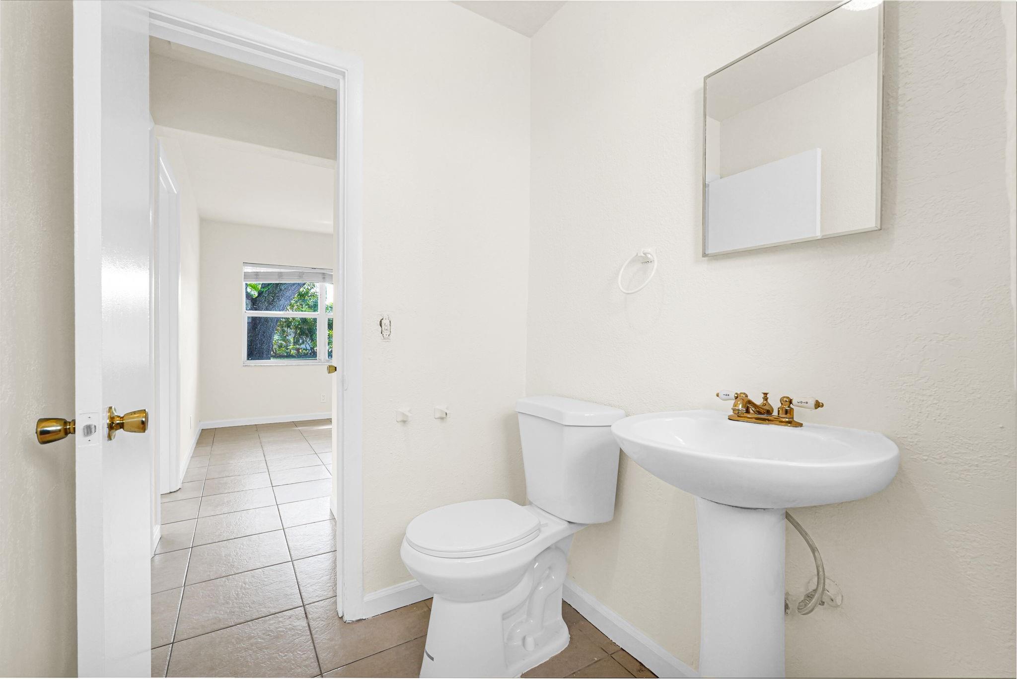 NORTH ANDREWS GARDENS 2ND - Residential Lease