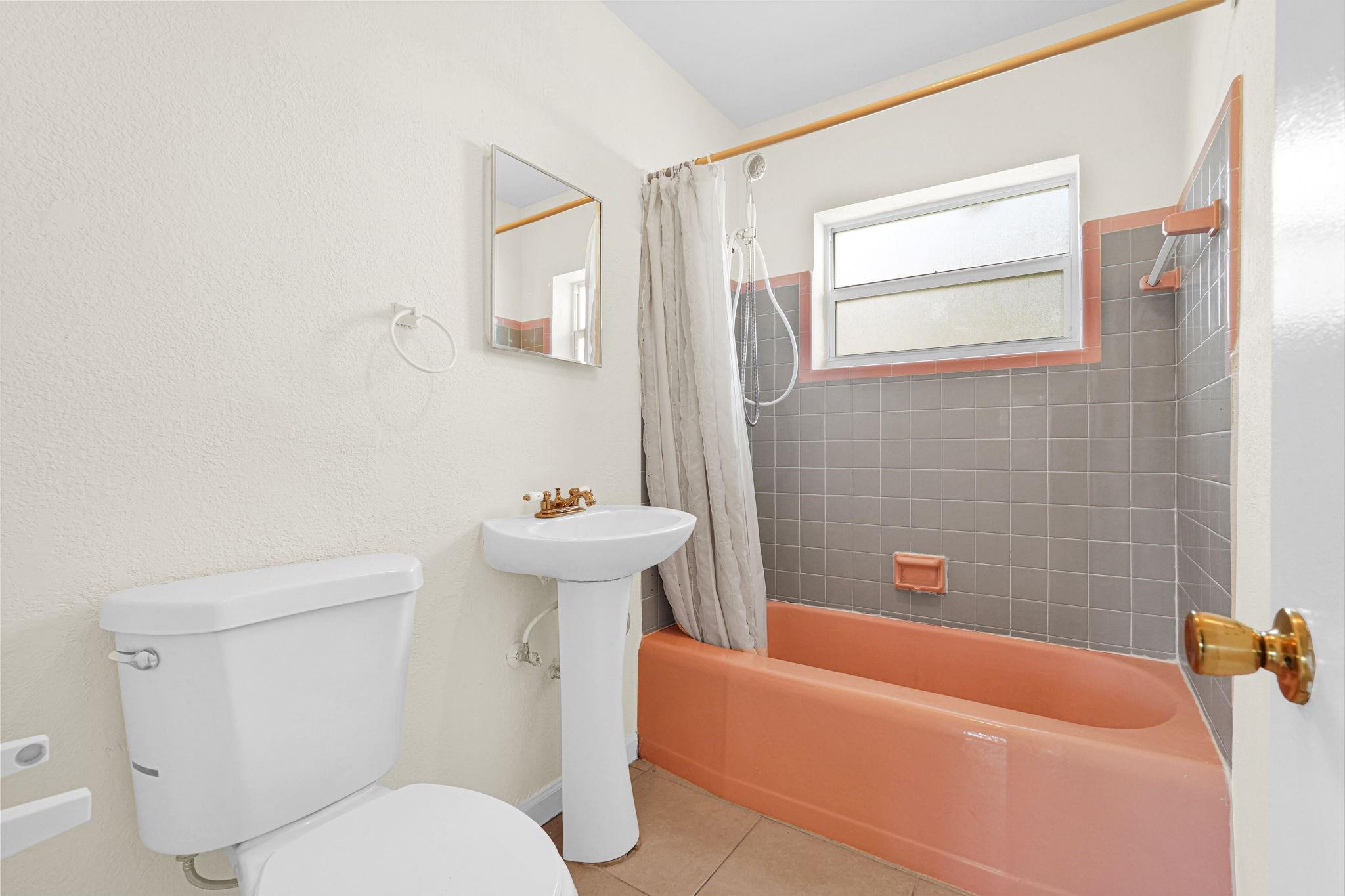 NORTH ANDREWS GARDENS 2ND - Residential Lease