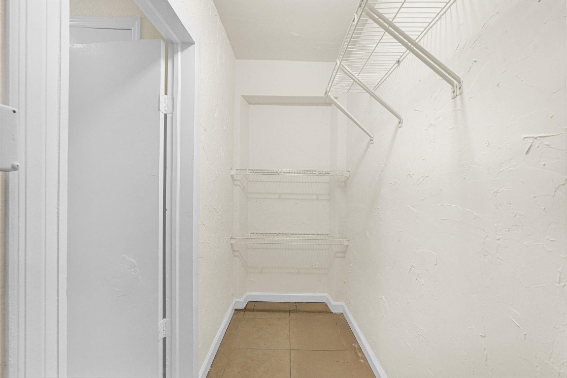 NORTH ANDREWS GARDENS 2ND - Residential Lease