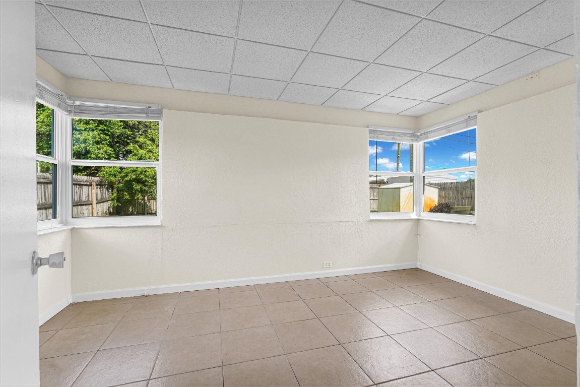 NORTH ANDREWS GARDENS 2ND - Residential Lease