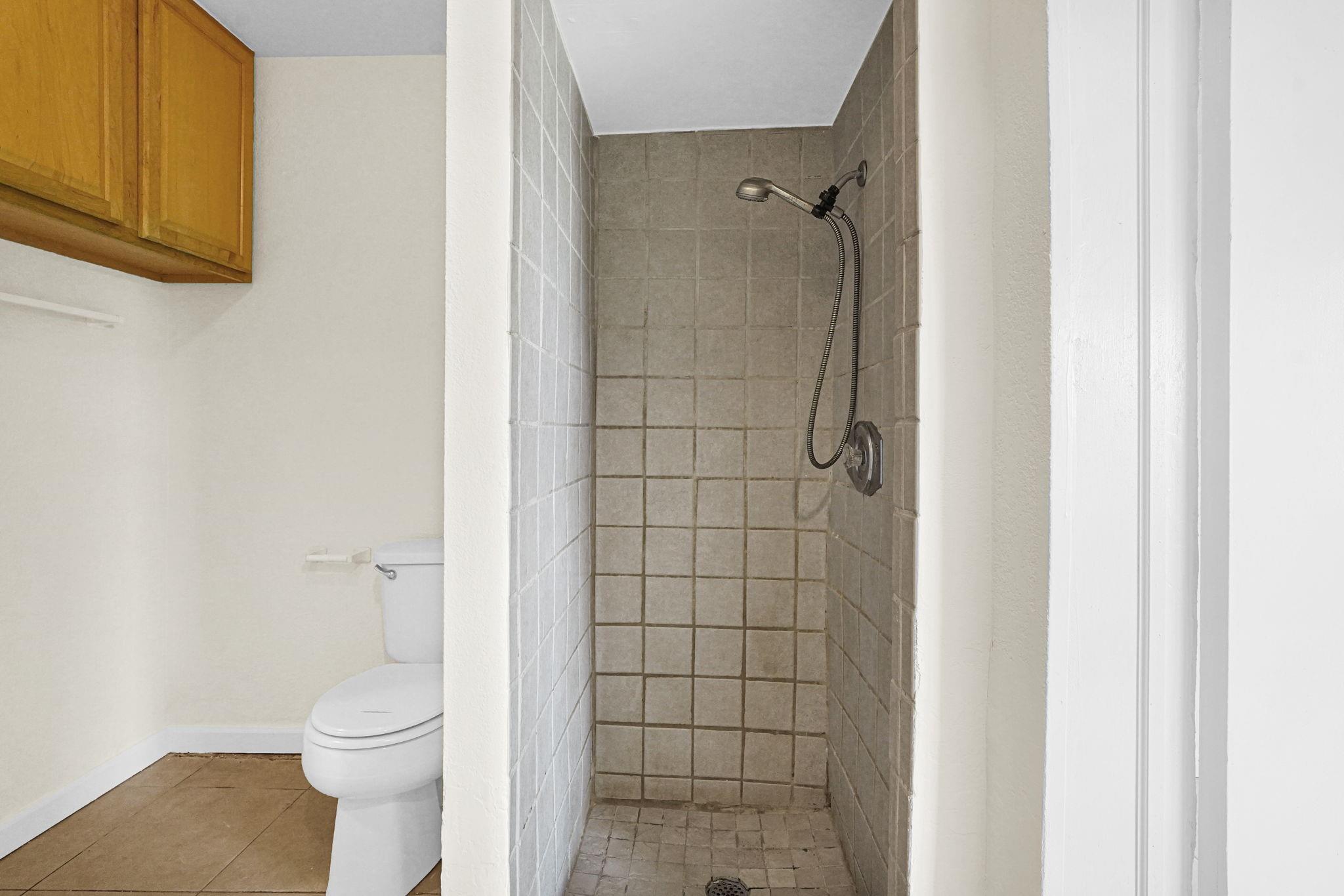 NORTH ANDREWS GARDENS 2ND - Residential Lease