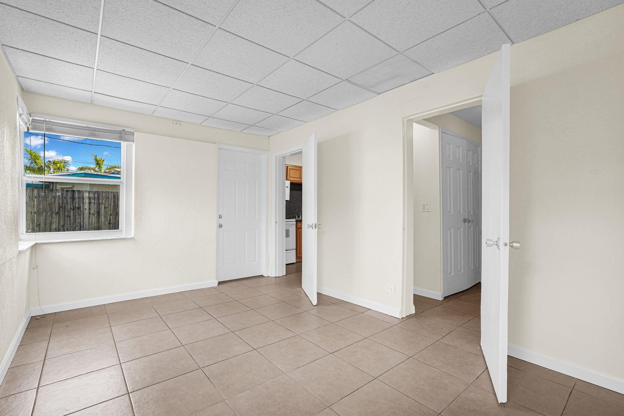 NORTH ANDREWS GARDENS 2ND - Residential Lease