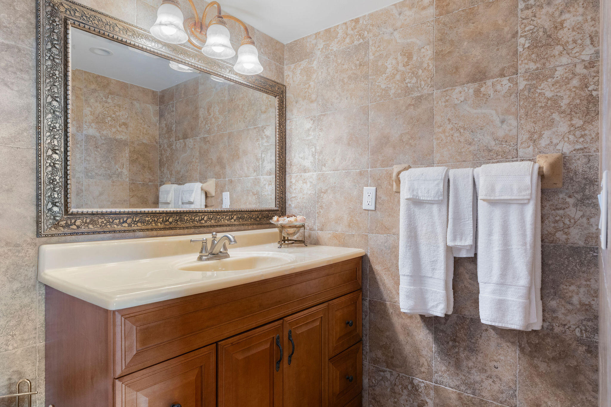 HILLSBORO ISLAND HOUSE CONDO - Residential