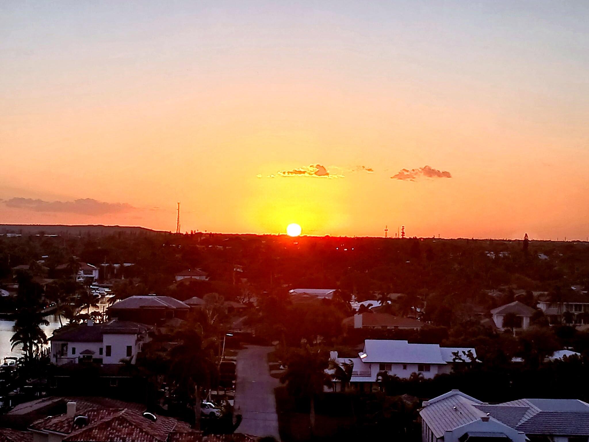 HILLSBORO ISLAND HOUSE CONDO - Residential