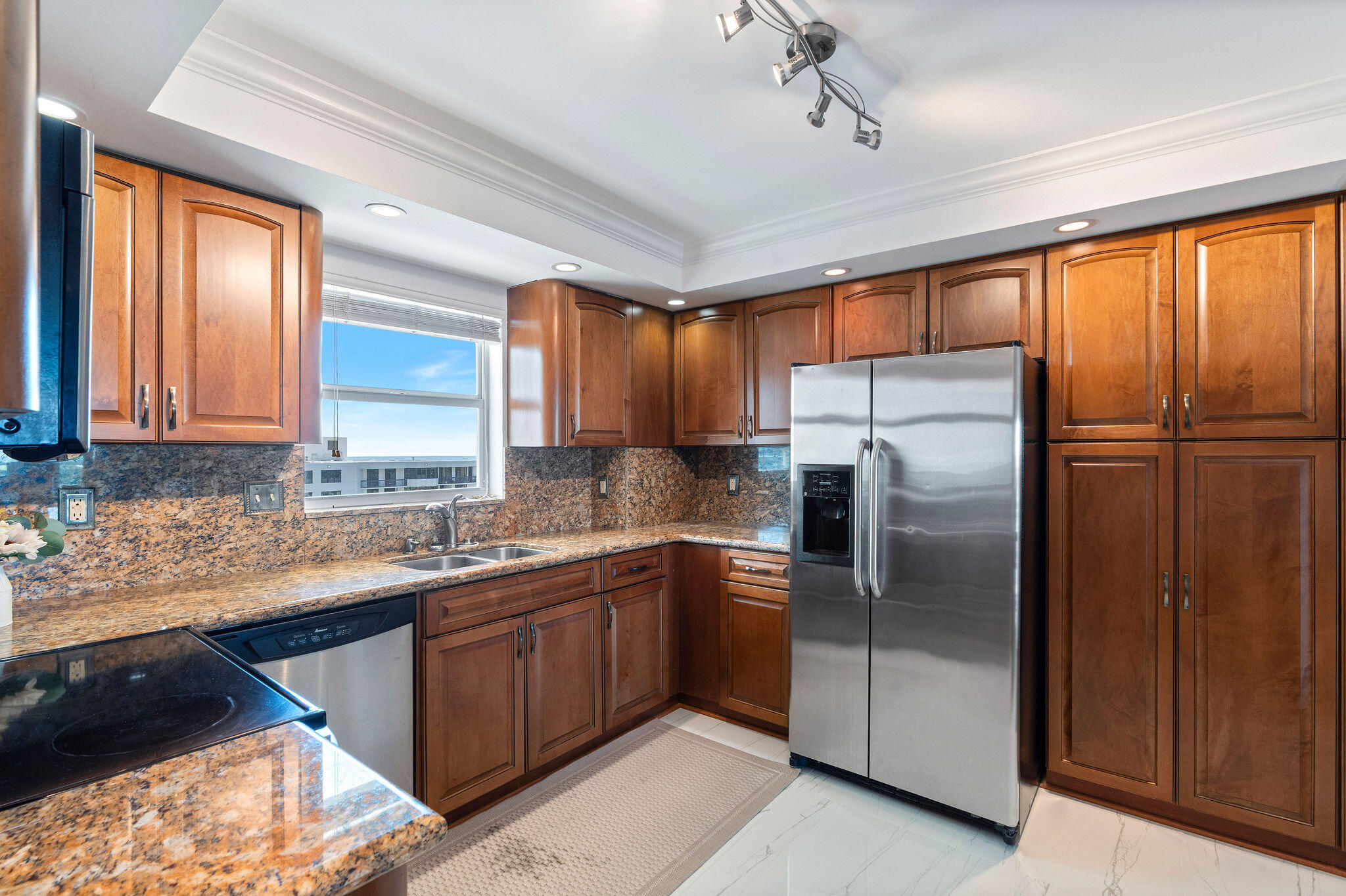 HILLSBORO ISLAND HOUSE CONDO - Residential