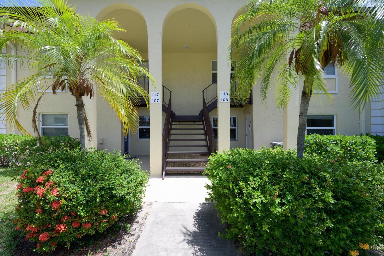 VILLAS ON THE GREEN CONDO - Residential Lease