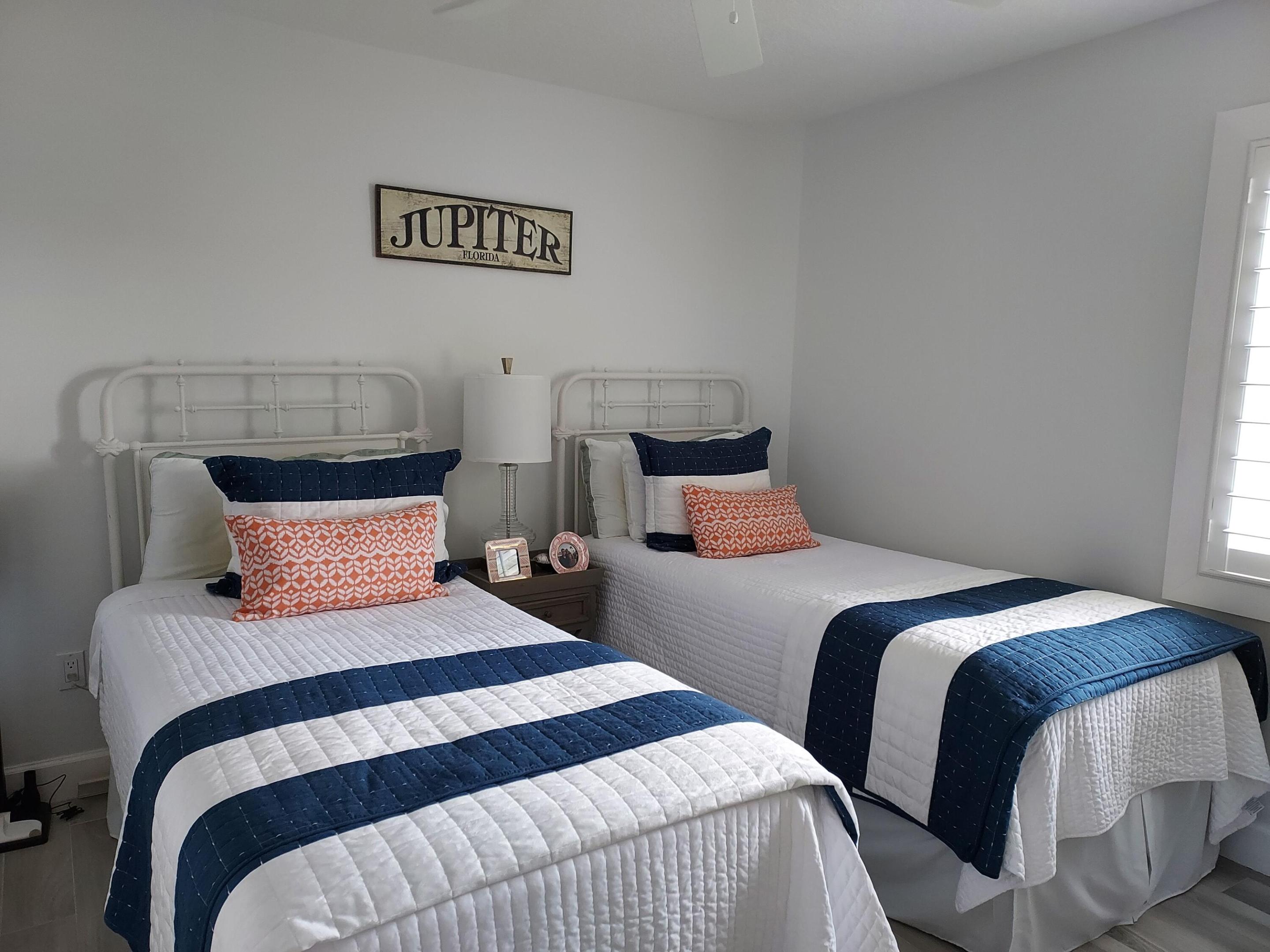 VILLAS ON THE GREEN CONDO - Residential Lease