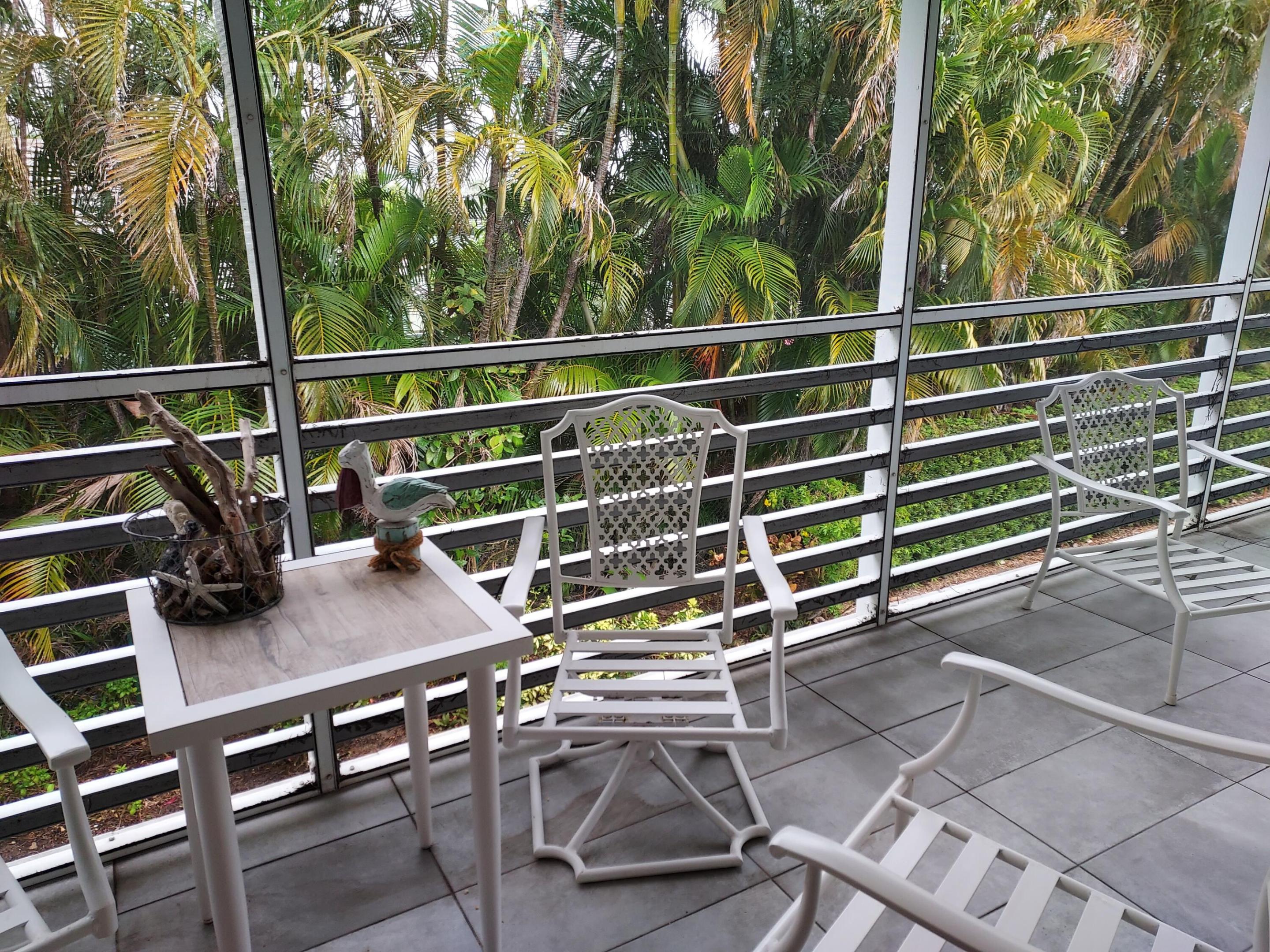 VILLAS ON THE GREEN CONDO - Residential Lease