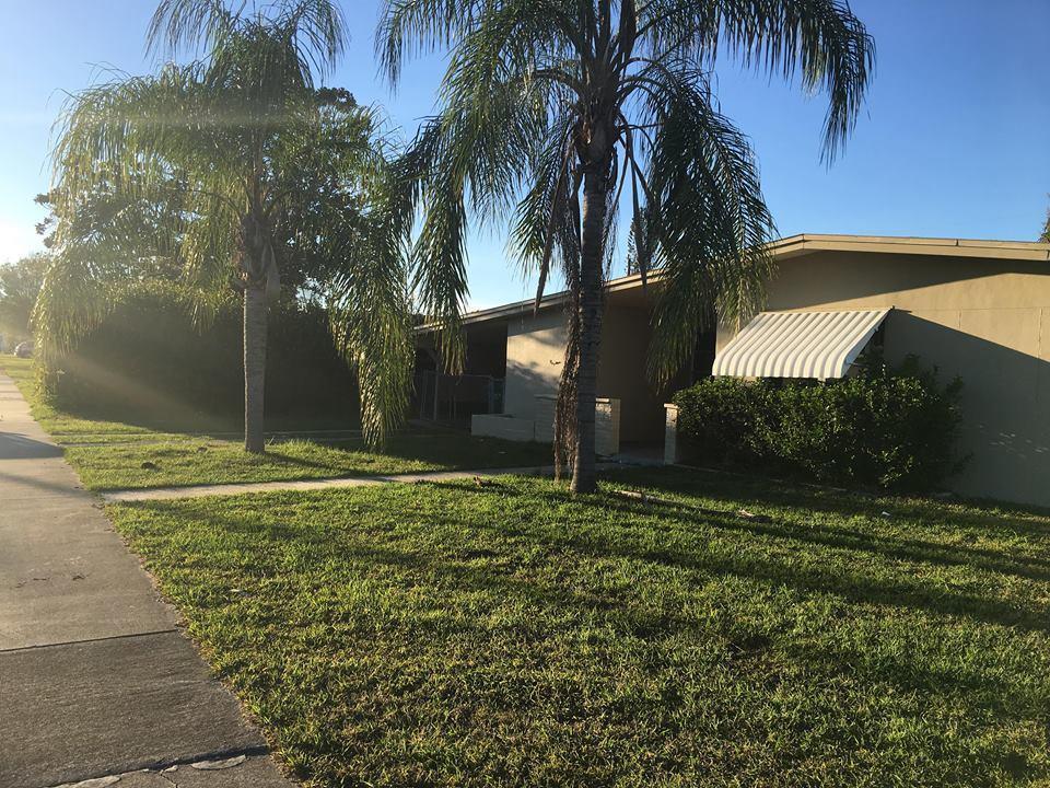 3/2 CBS HOME THAT IS CENTRALLY LOCATED. LARGE FENCED YARD WITH A CARPORT. HOME IS TILED THROUGHOUT.