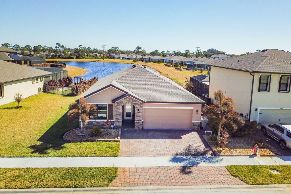 Photo of 6560 Canterbridge Drive, Vero Beach, FL 32967 (MLS # R11162886)