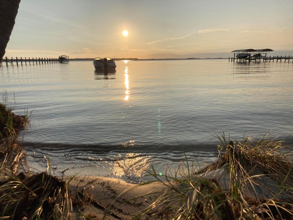 Photo of 2 Palmetto Drive, Sewalls Point, FL 34996 (MLS # R10995579)