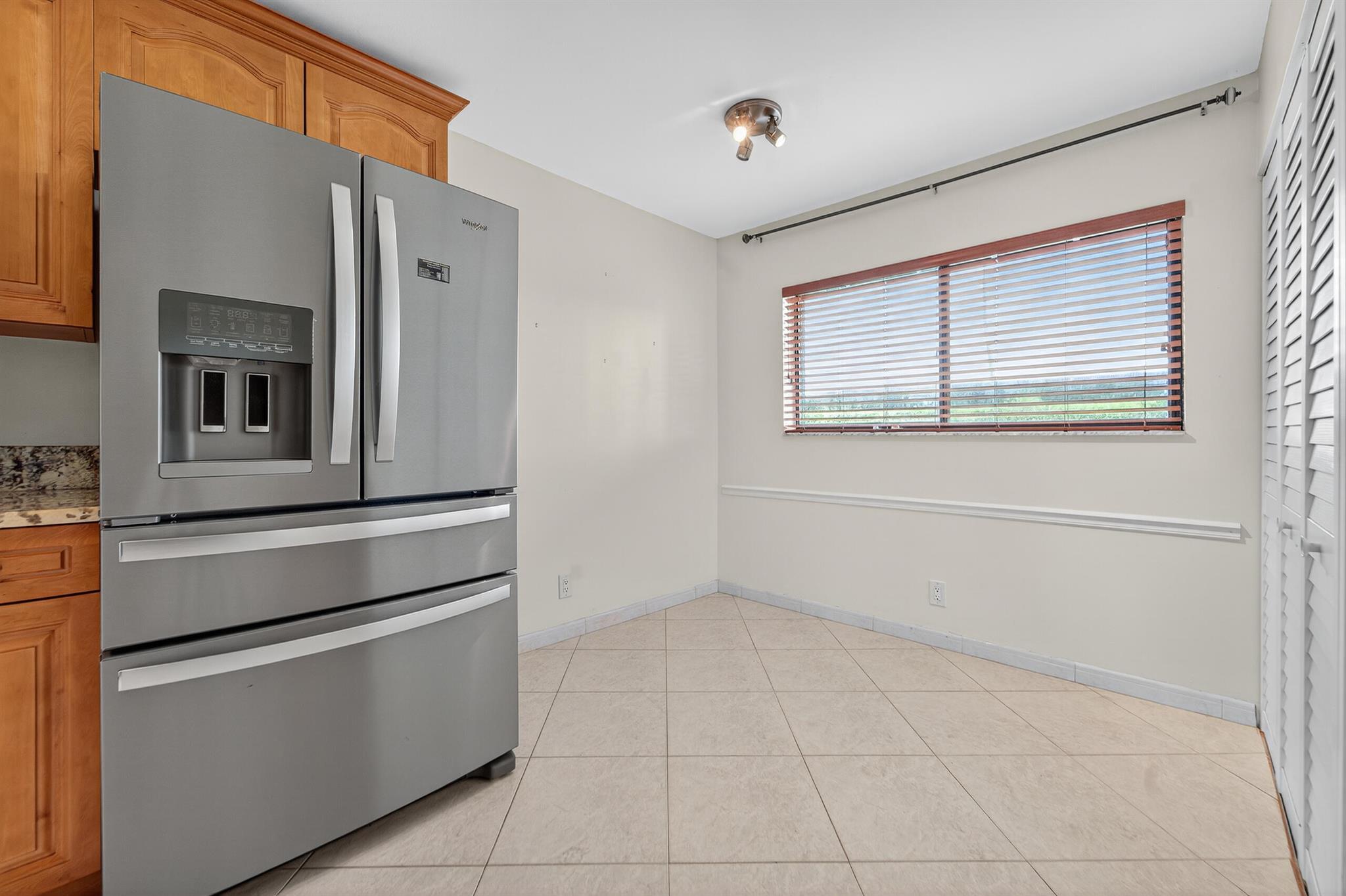 5574 Witney Drive 102