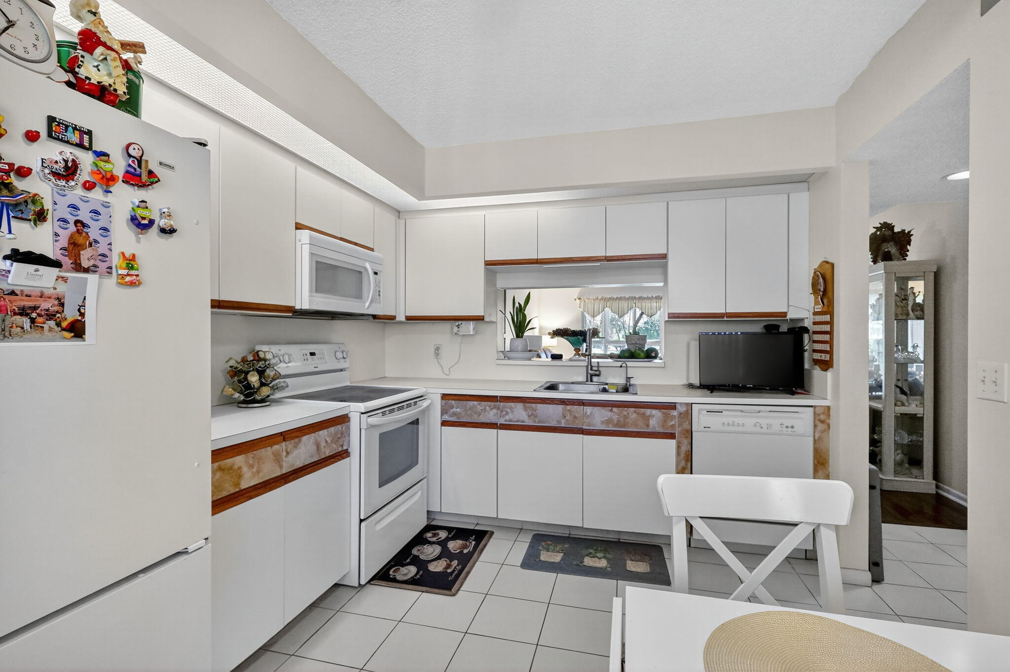 CAMBRIDGE AT CENTURY - Residential