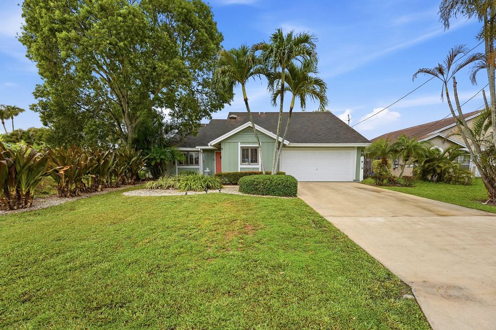 Photo of 6273 Barbara Street, Jupiter, FL 33458 (MLS # B26034934)