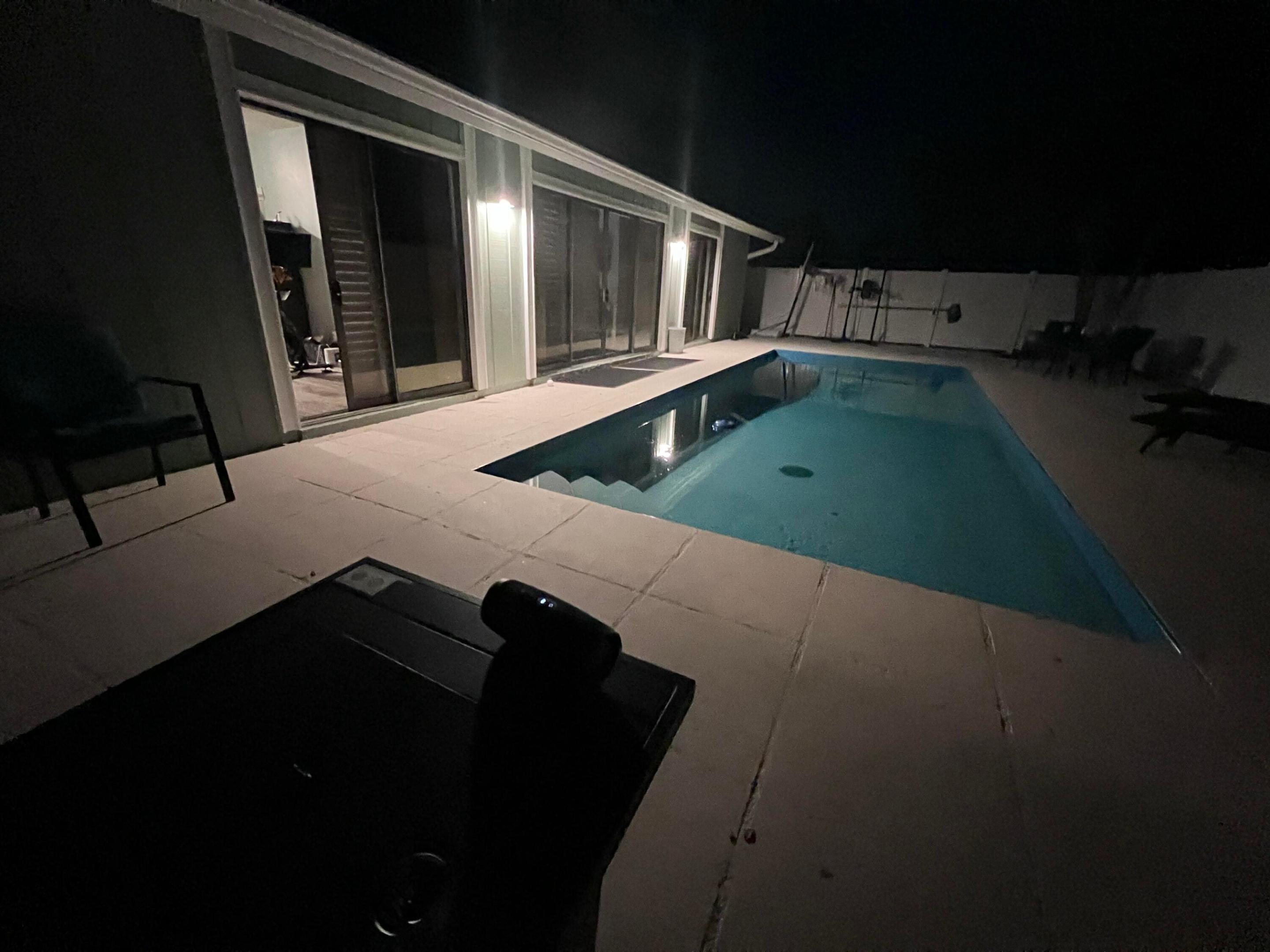 NORTH PALM BEACH HEIGHTS - Residential