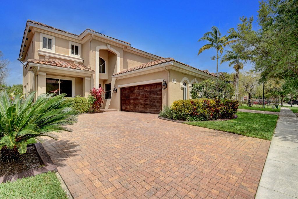 Photo of 819 Gazetta Way, West Palm Beach, FL 33413 (MLS # R10786255)