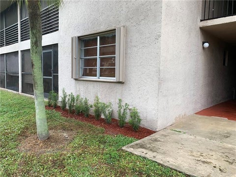 Tiny photo for 2830 Riverside Drive #102-a, Coral Springs, FL 33065 (MLS # B26046026)