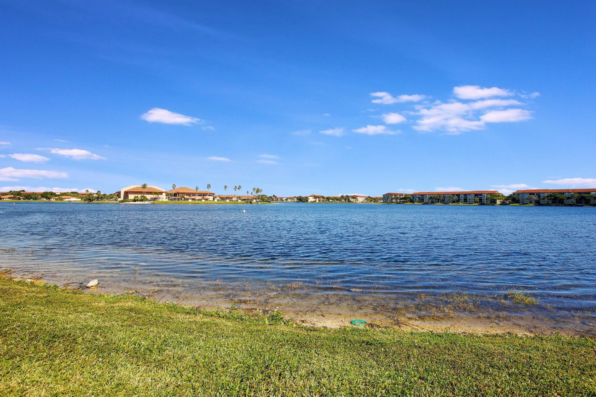 IVANHOE - Residential