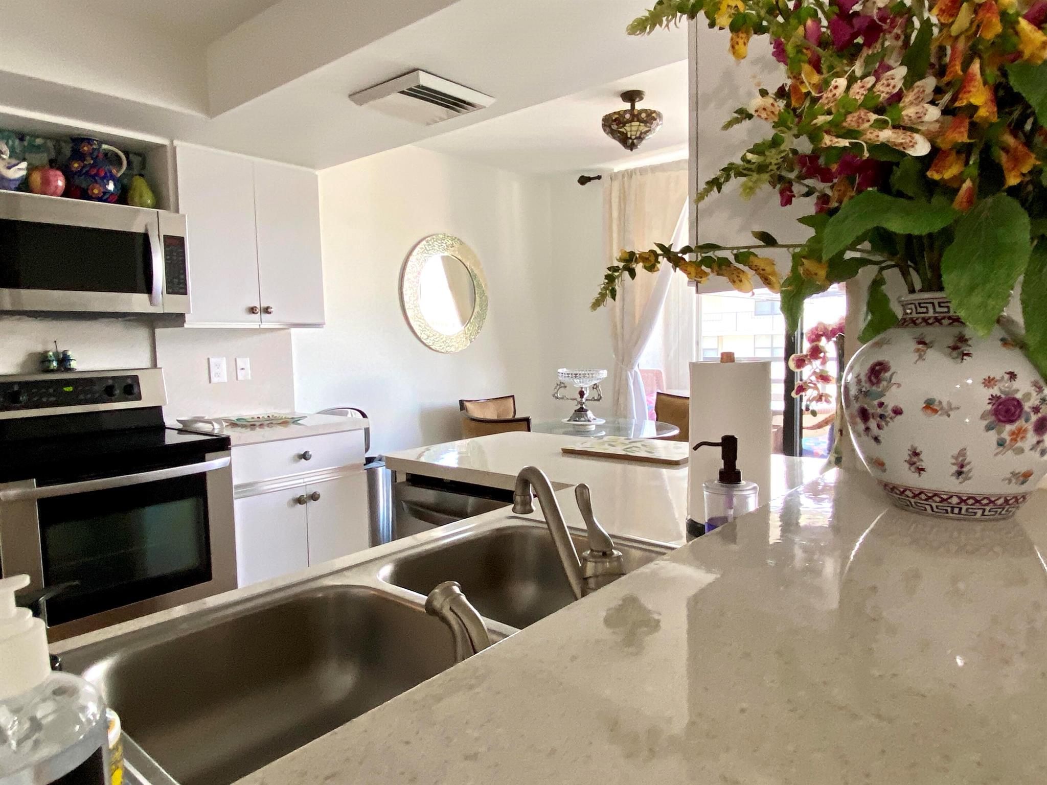 THIRTY FIVE SIXTY CONDO - Residential Lease