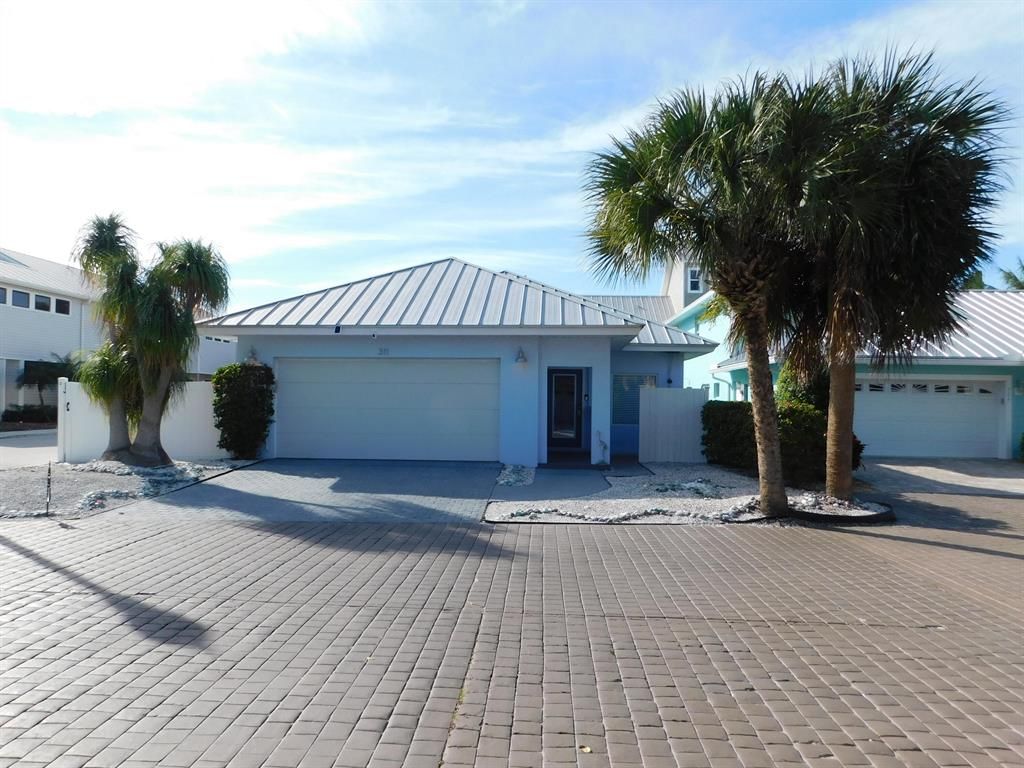 Photo of 311 Xanadu Place Pl, Jupiter, FL 33477 (MLS # R10768378)