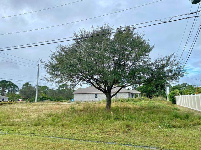 Port St. Lucie Section 34 - Land