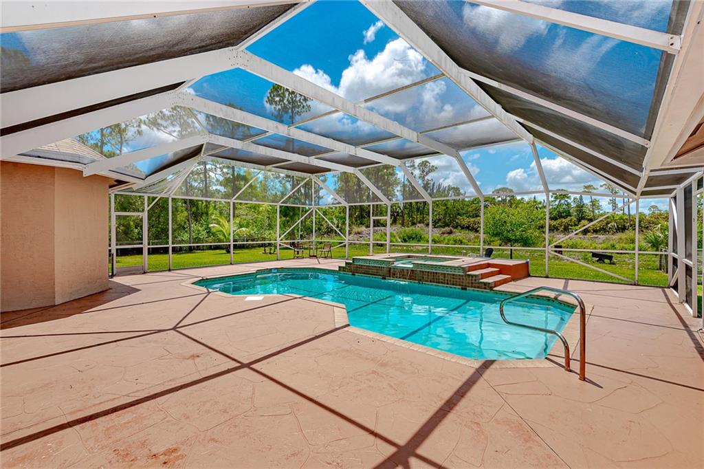 THE ACREAGE - Residential