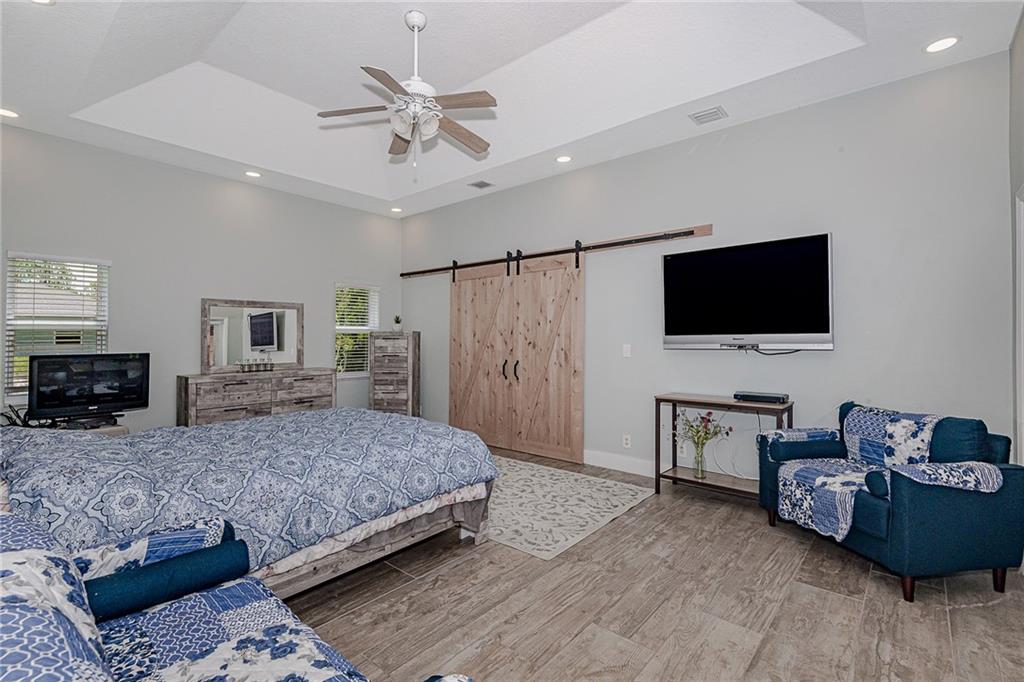 THE ACREAGE - Residential