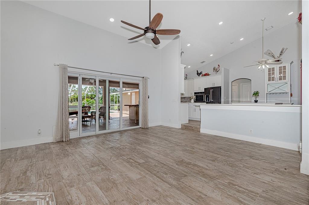 THE ACREAGE - Residential