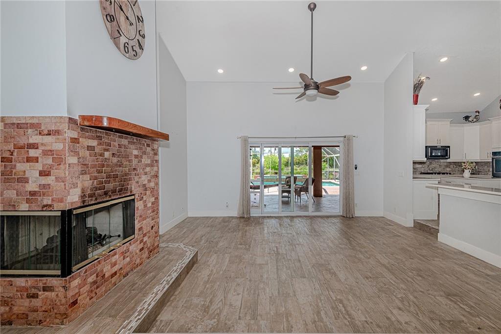 THE ACREAGE - Residential