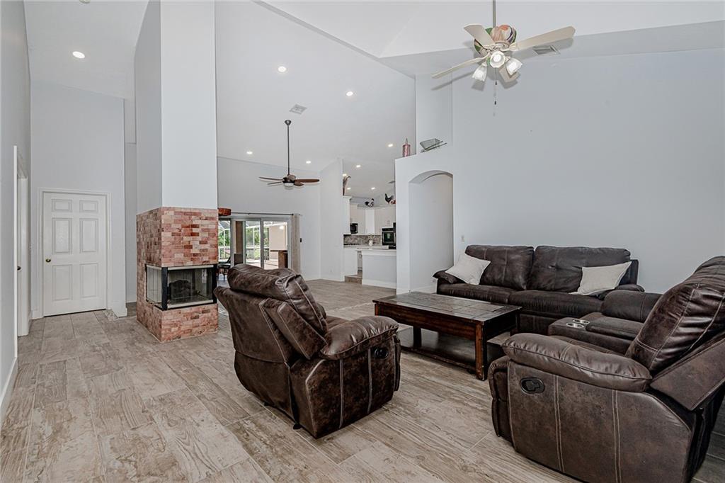 THE ACREAGE - Residential