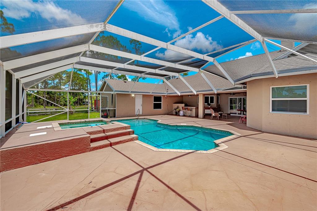 THE ACREAGE - Residential