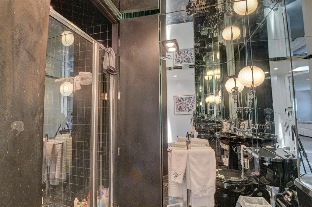 HAMPSHIRE AT HUNTERS RUN CONDO - Residential