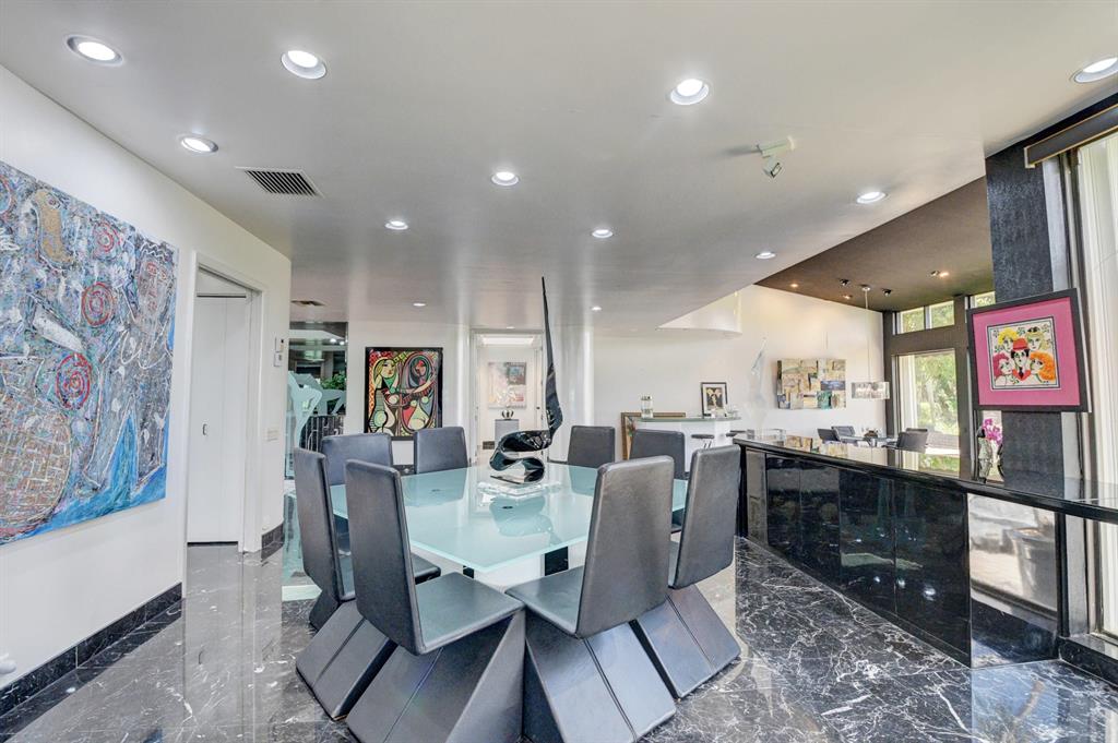 HAMPSHIRE AT HUNTERS RUN CONDO - Residential