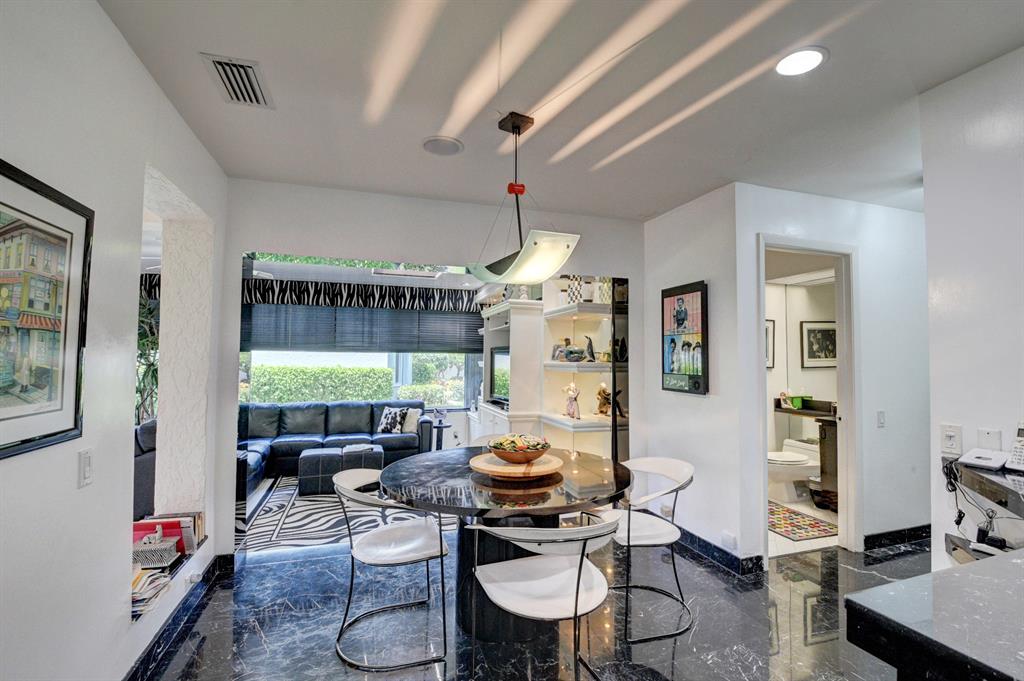 HAMPSHIRE AT HUNTERS RUN CONDO - Residential