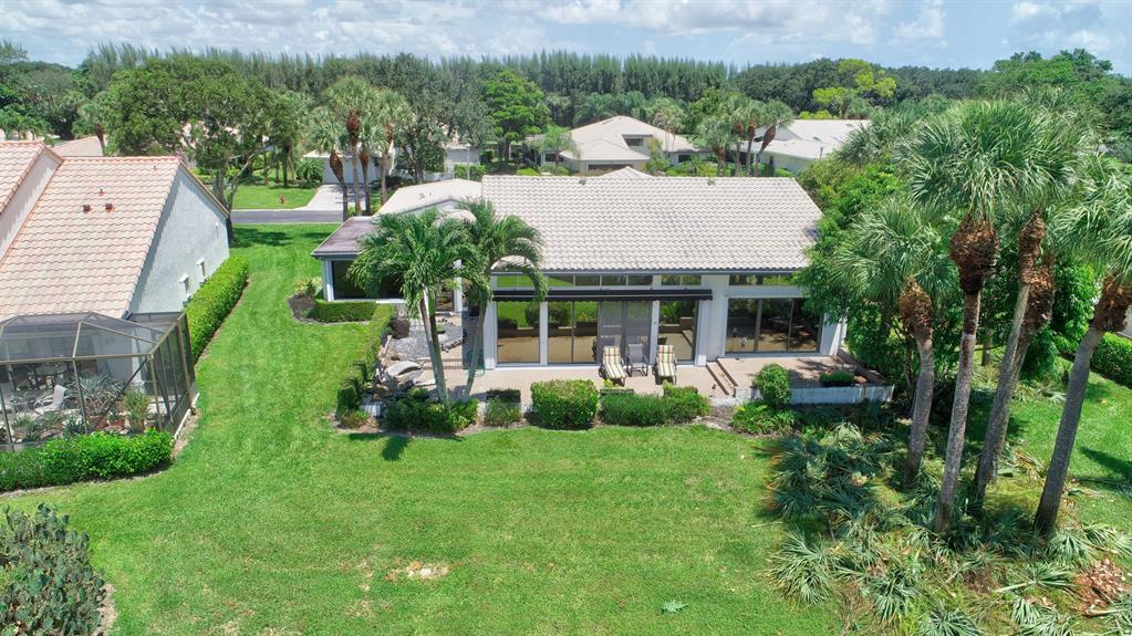 HAMPSHIRE AT HUNTERS RUN CONDO - Residential