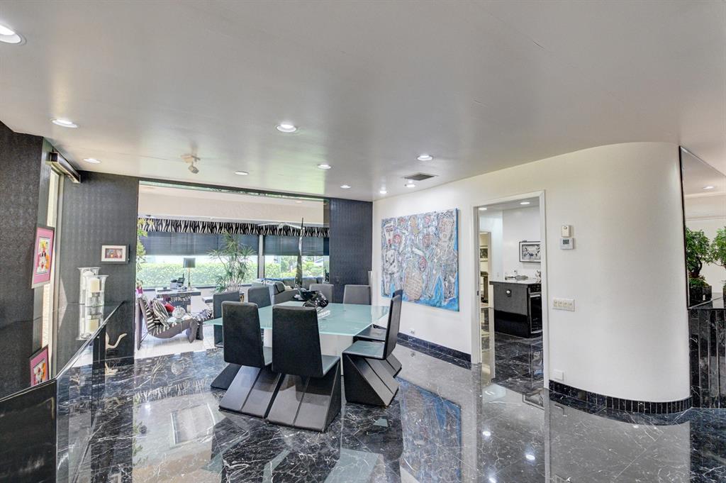 HAMPSHIRE AT HUNTERS RUN CONDO - Residential