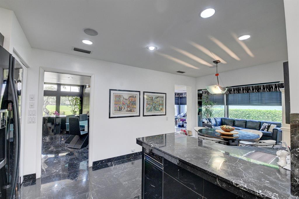 HAMPSHIRE AT HUNTERS RUN CONDO - Residential