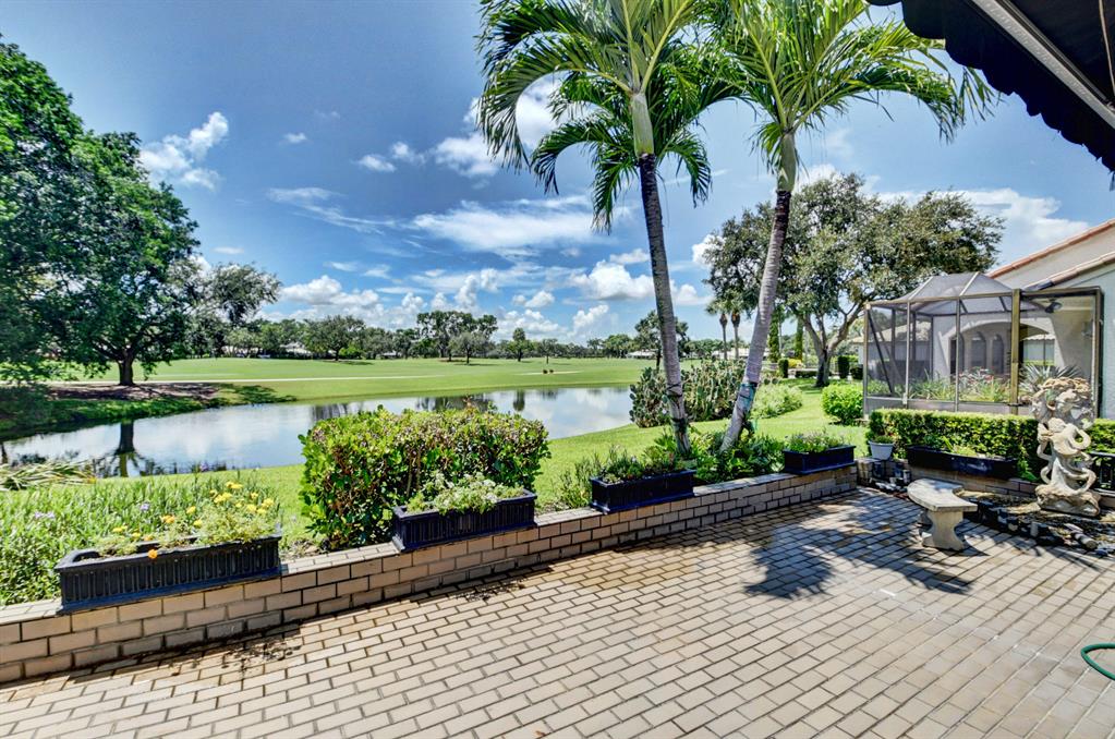 HAMPSHIRE AT HUNTERS RUN CONDO - Residential