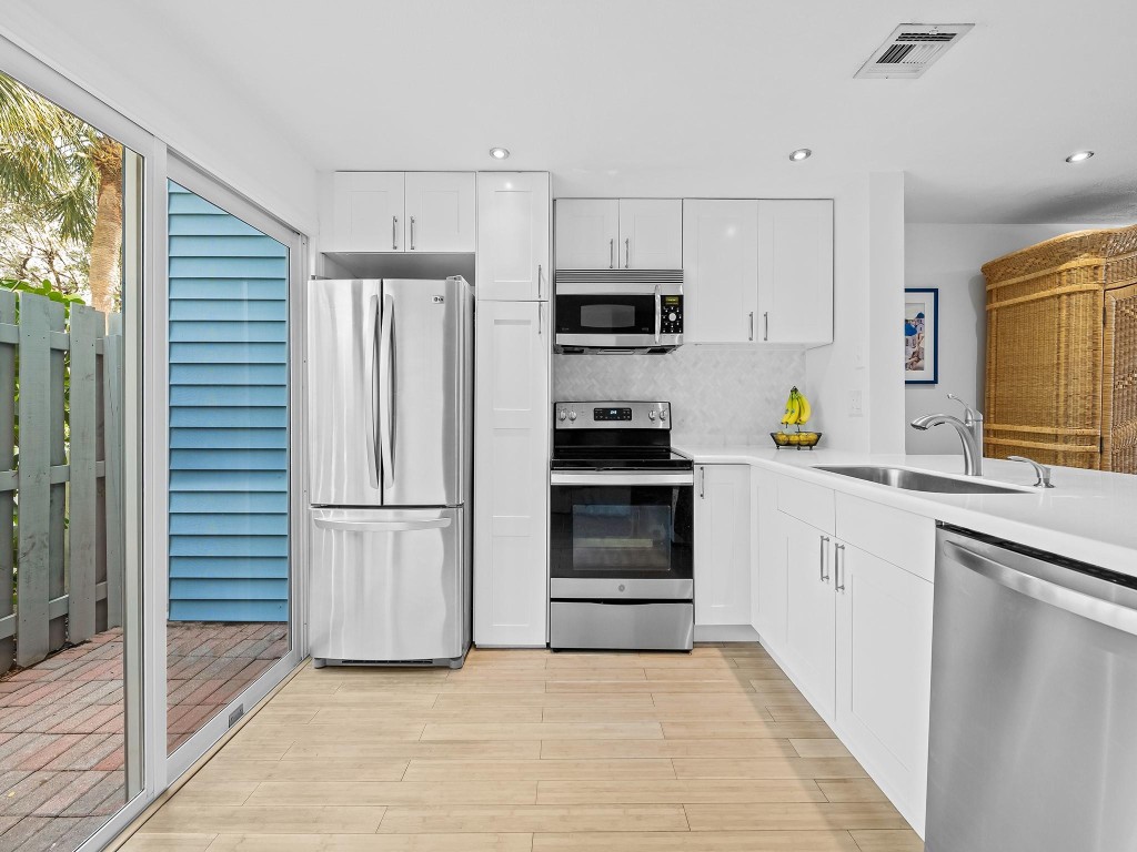 Edgewater Townhomes - Residential Lease