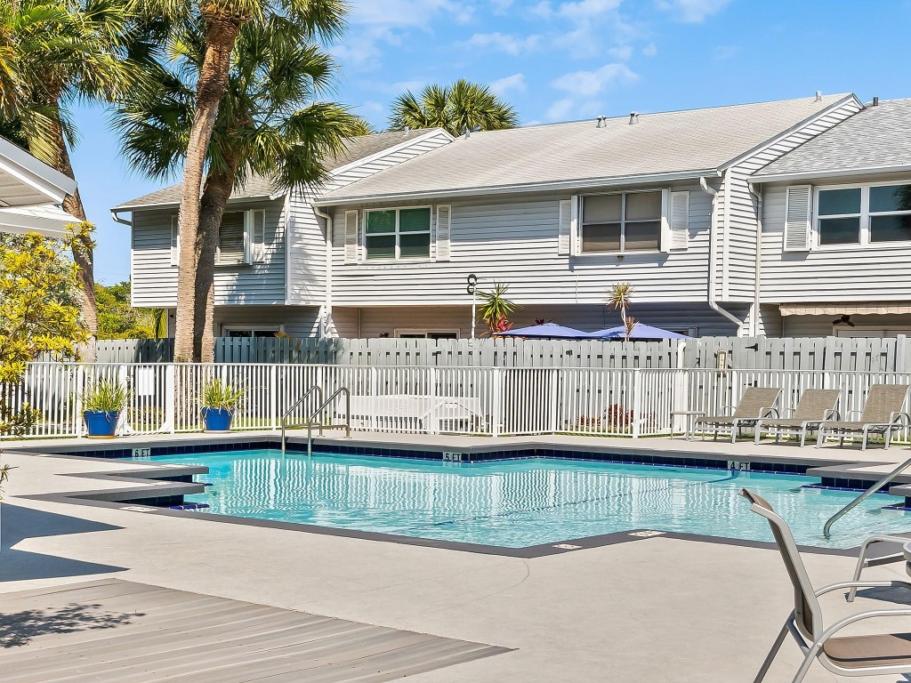 Edgewater Townhomes - Residential Lease