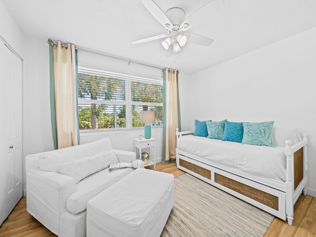 Edgewater Townhomes - Residential Lease