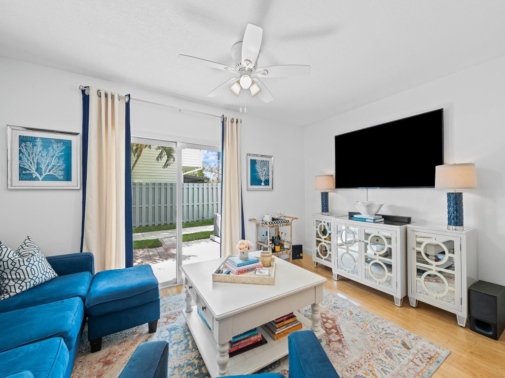 Edgewater Townhomes - Residential Lease