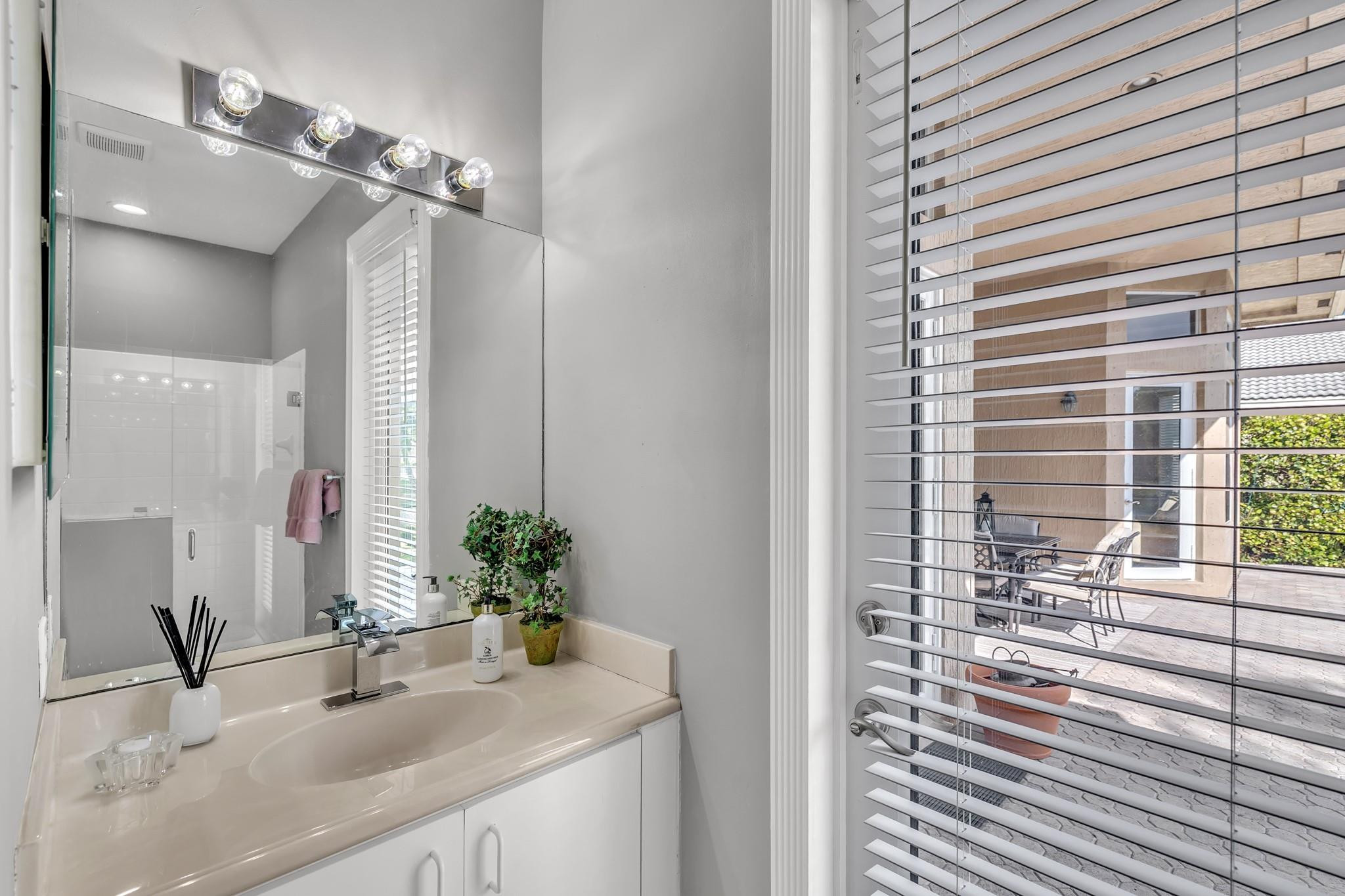 Wyndham Lakes Central - Residential