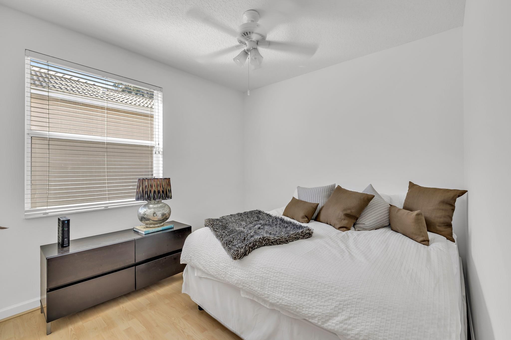 Wyndham Lakes Central - Residential