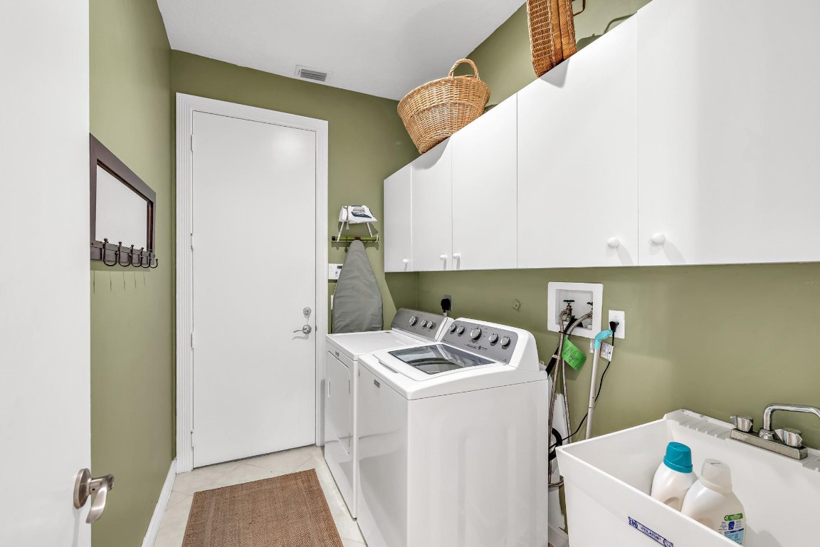 Wyndham Lakes Central - Residential