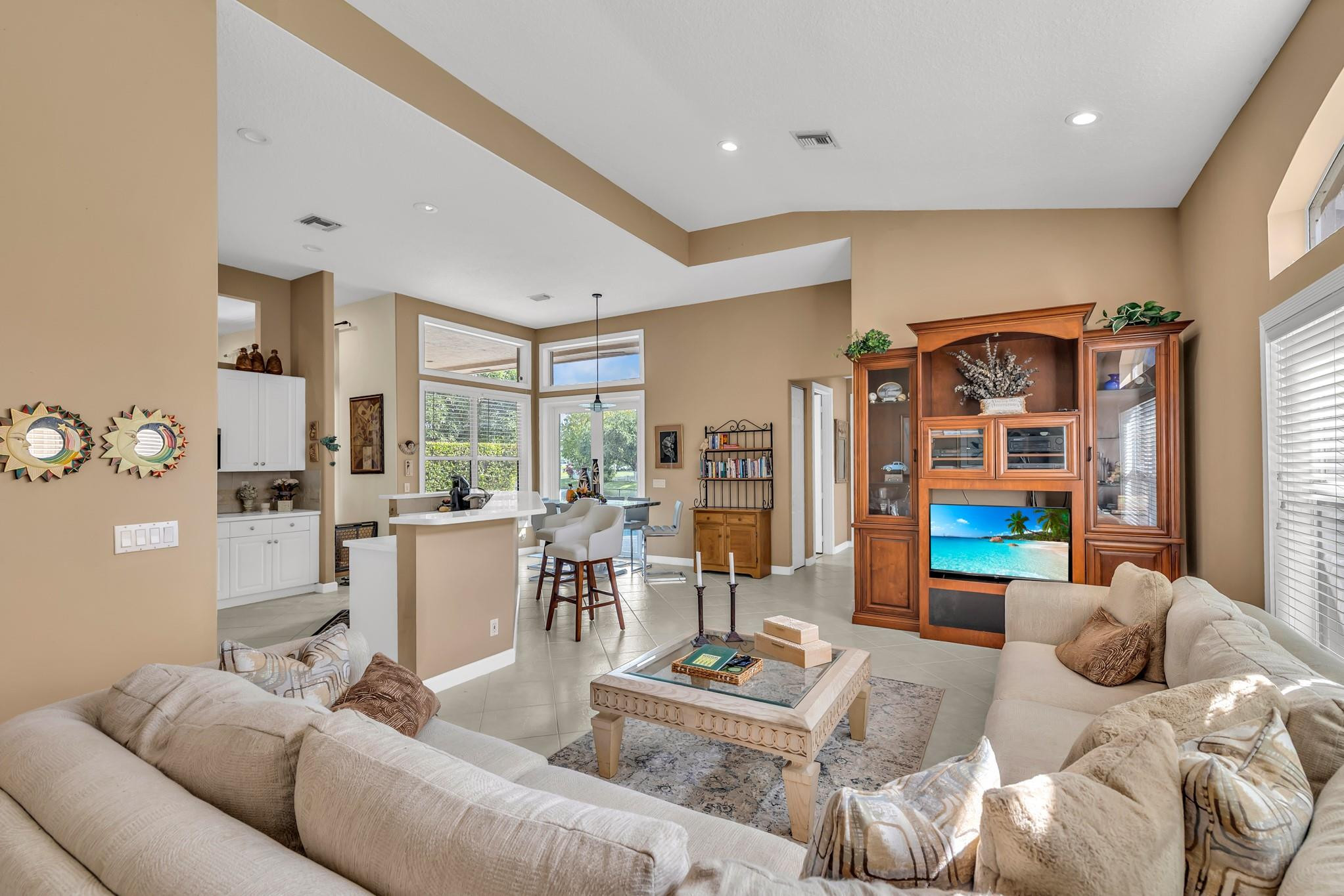 Wyndham Lakes Central - Residential